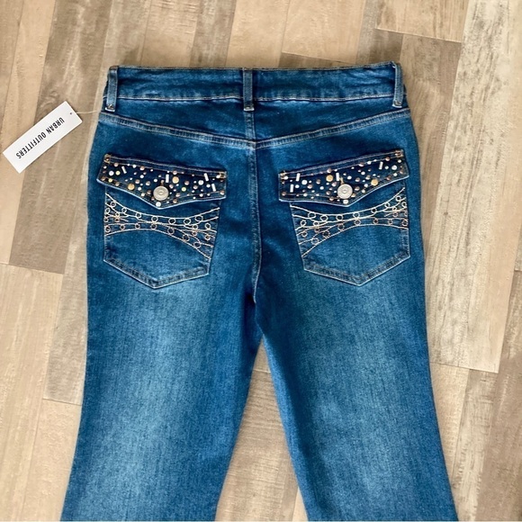 Bdg Low Rise Flare Denim Jean NWT 29 studded pockets - Picture 4 of 16